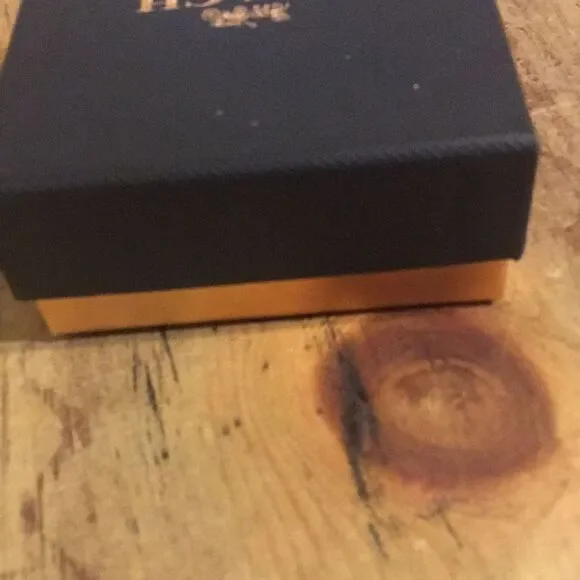 Coach Empty necklace box - Picture 5 of 7